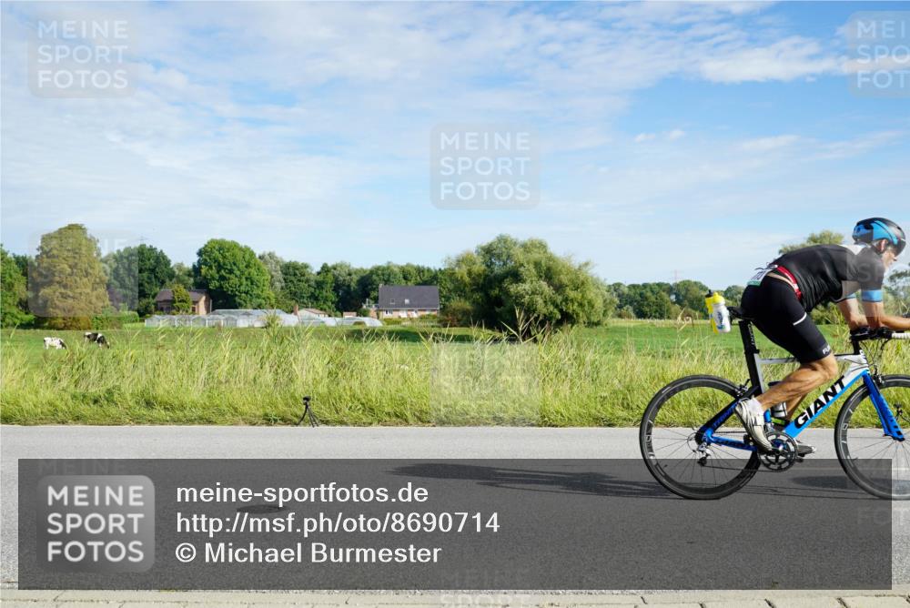 31.08.2025 - Elbe Triathlon Hamburg Michael Burmester http://msf.ph/oto/8690714 31.08.2025 09:44:57 Radfahren 292, 357, 469, 527, 613, 617, 773 meine-sportfotos.de
