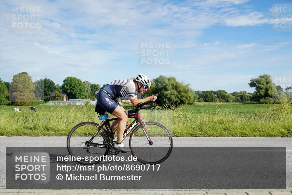31.08.2025 - Elbe Triathlon Hamburg Michael Burmester http://msf.ph/oto/8690717 31.08.2025 09:44:59 Radfahren 292, 357, 469, 527, 613, 773, 896 meine-sportfotos.de