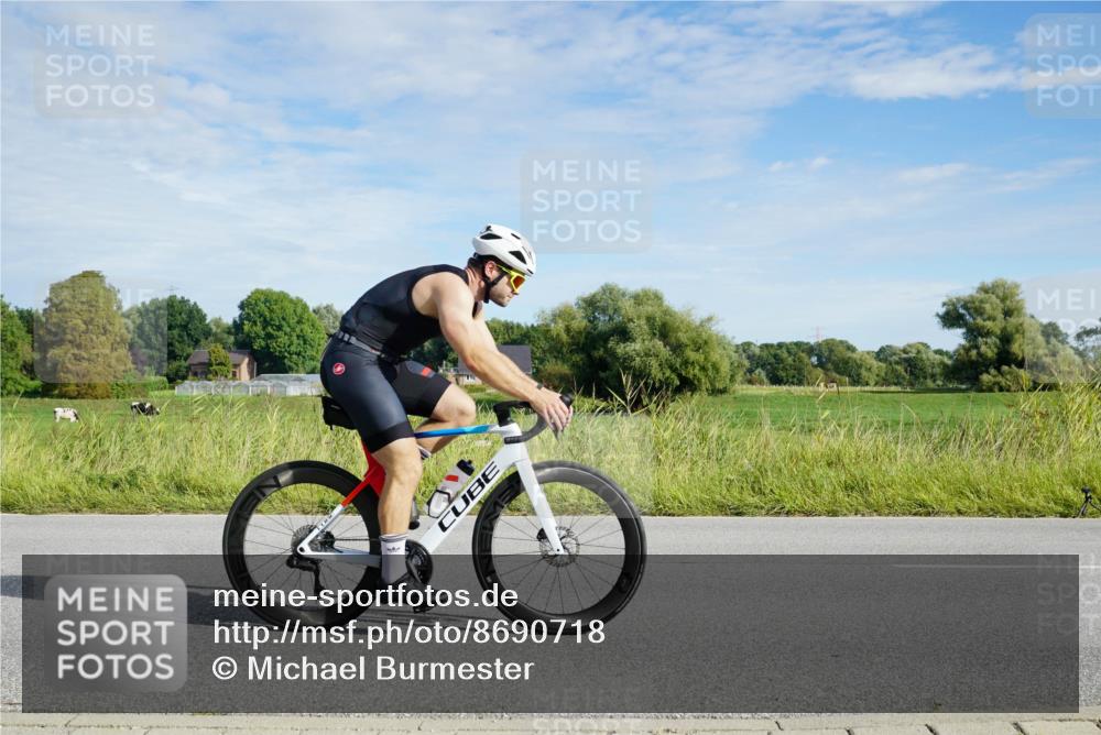 31.08.2025 - Elbe Triathlon Hamburg Michael Burmester http://msf.ph/oto/8690718 31.08.2025 09:45:03 Radfahren 292, 409, 469, 646, 896 meine-sportfotos.de