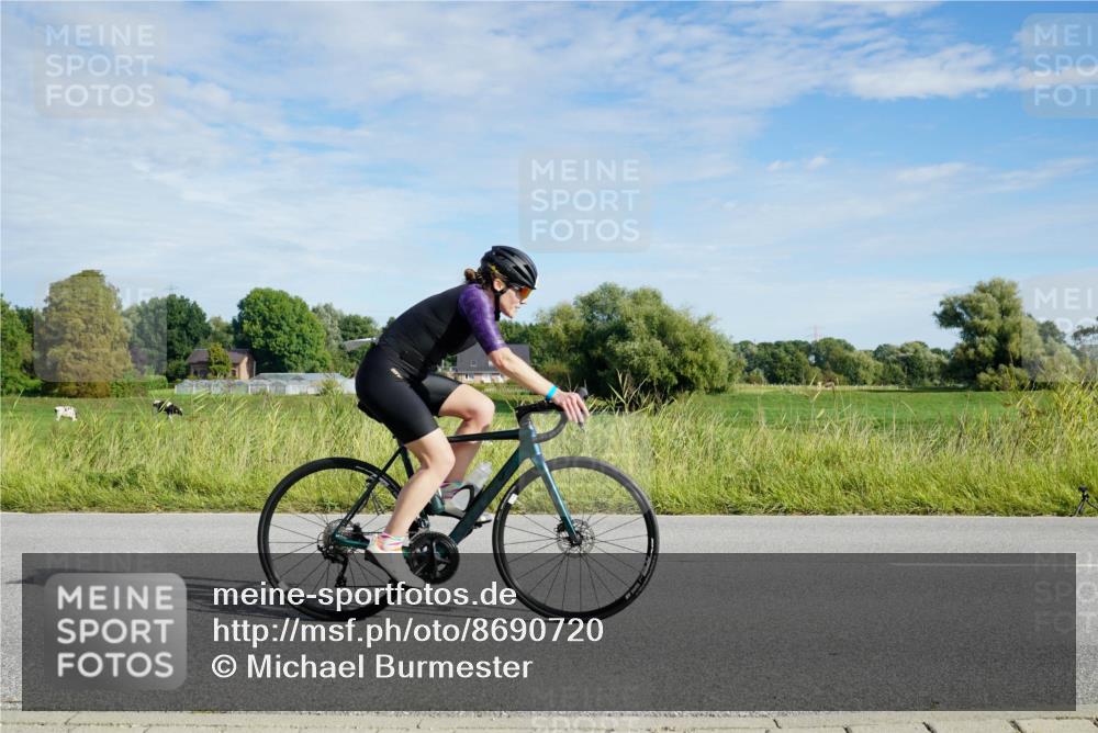 31.08.2025 - Elbe Triathlon Hamburg Michael Burmester http://msf.ph/oto/8690720 31.08.2025 09:45:05 Radfahren 409, 469, 646, 720, 896 meine-sportfotos.de