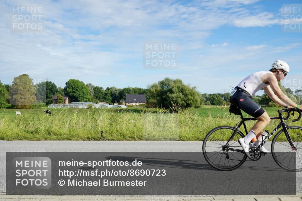 31.08.2025 - Elbe Triathlon Hamburg Michael Burmester http://msf.ph/oto/8690723 31.08.2025 09:45:07 Radfahren 409, 469, 646, 720, 896, 911 meine-sportfotos.de