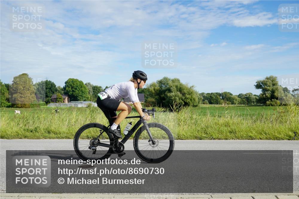 31.08.2025 - Elbe Triathlon Hamburg Michael Burmester http://msf.ph/oto/8690730 31.08.2025 09:45:19 Radfahren 427, 804 meine-sportfotos.de