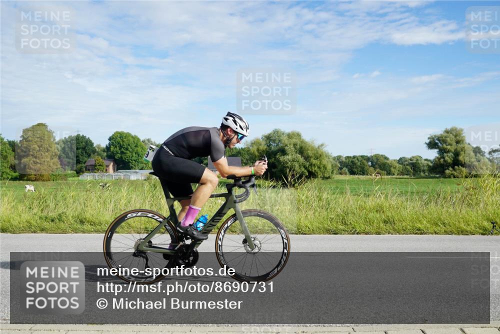 31.08.2025 - Elbe Triathlon Hamburg Michael Burmester http://msf.ph/oto/8690731 31.08.2025 09:45:27 Radfahren 393, 431, 489, 566, 664, 709, 756 meine-sportfotos.de