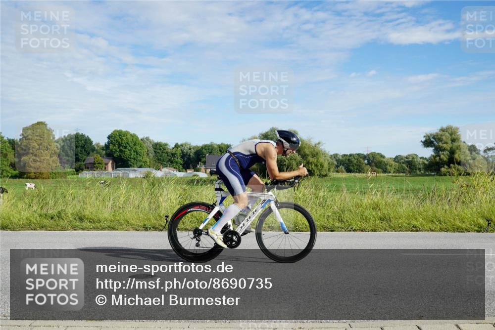 31.08.2025 - Elbe Triathlon Hamburg Michael Burmester http://msf.ph/oto/8690735 31.08.2025 09:45:30 Radfahren 393, 431, 489, 566, 607, 660, 664, 709, 756 meine-sportfotos.de