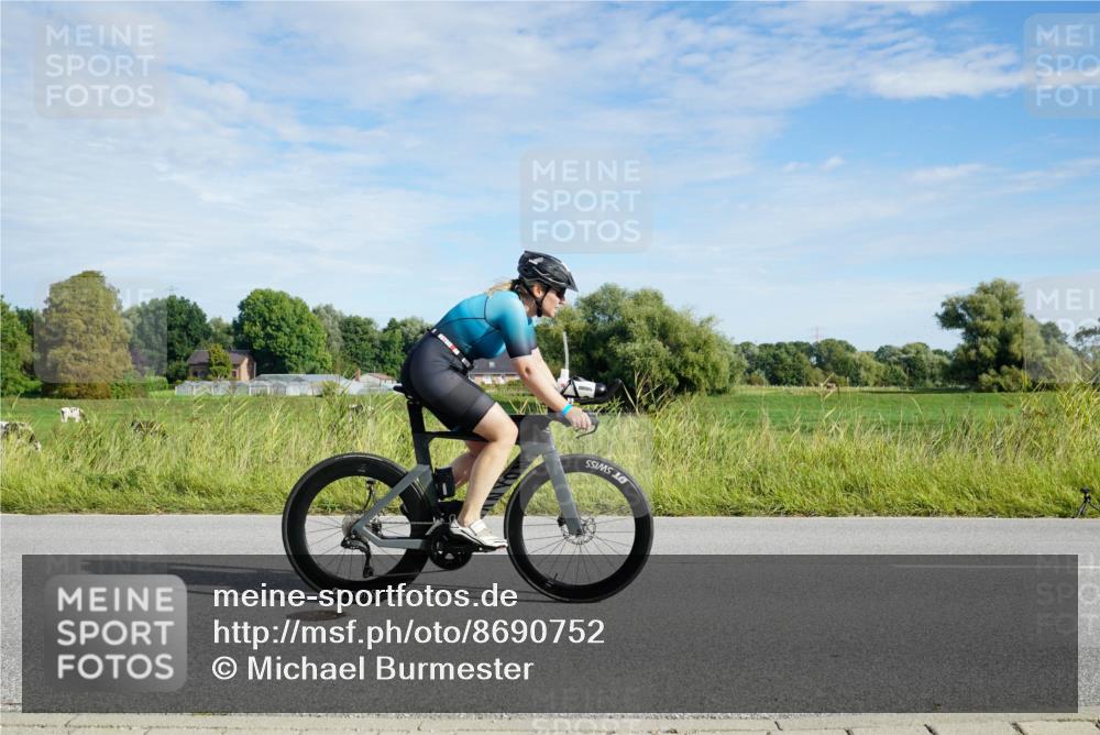 31.08.2025 - Elbe Triathlon Hamburg Michael Burmester http://msf.ph/oto/8690752 31.08.2025 09:45:49 Radfahren 305, 534, 588, 905, 930 meine-sportfotos.de