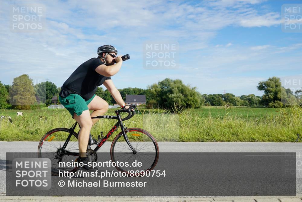31.08.2025 - Elbe Triathlon Hamburg Michael Burmester http://msf.ph/oto/8690754 31.08.2025 09:45:55 Radfahren 466, 588, 712, 868 meine-sportfotos.de