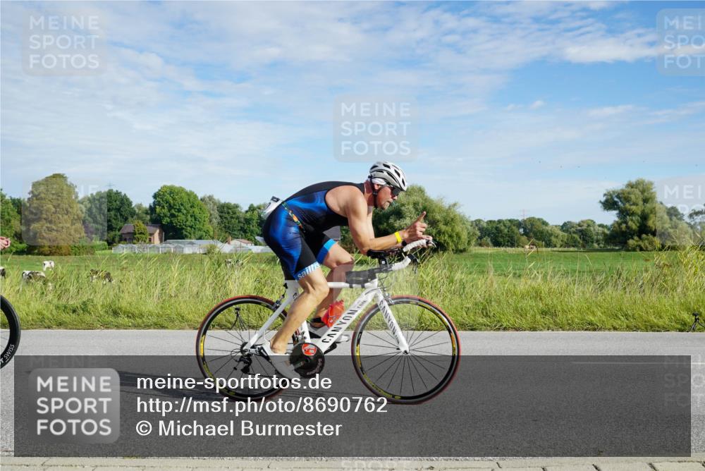 31.08.2025 - Elbe Triathlon Hamburg Michael Burmester http://msf.ph/oto/8690762 31.08.2025 09:46:08 Radfahren 463, 553, 600, 740, 803, 820, 876, 906 meine-sportfotos.de