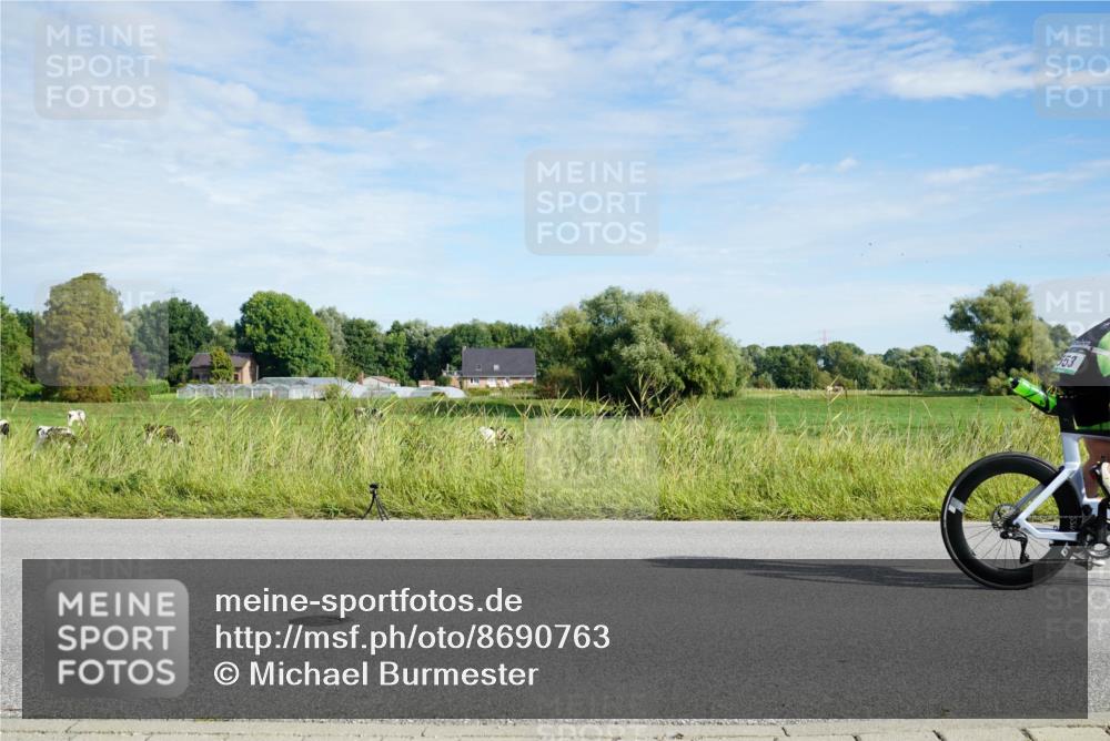 31.08.2025 - Elbe Triathlon Hamburg Michael Burmester http://msf.ph/oto/8690763 31.08.2025 09:46:08 Radfahren 463, 553, 600, 740, 803, 820, 876, 906 meine-sportfotos.de