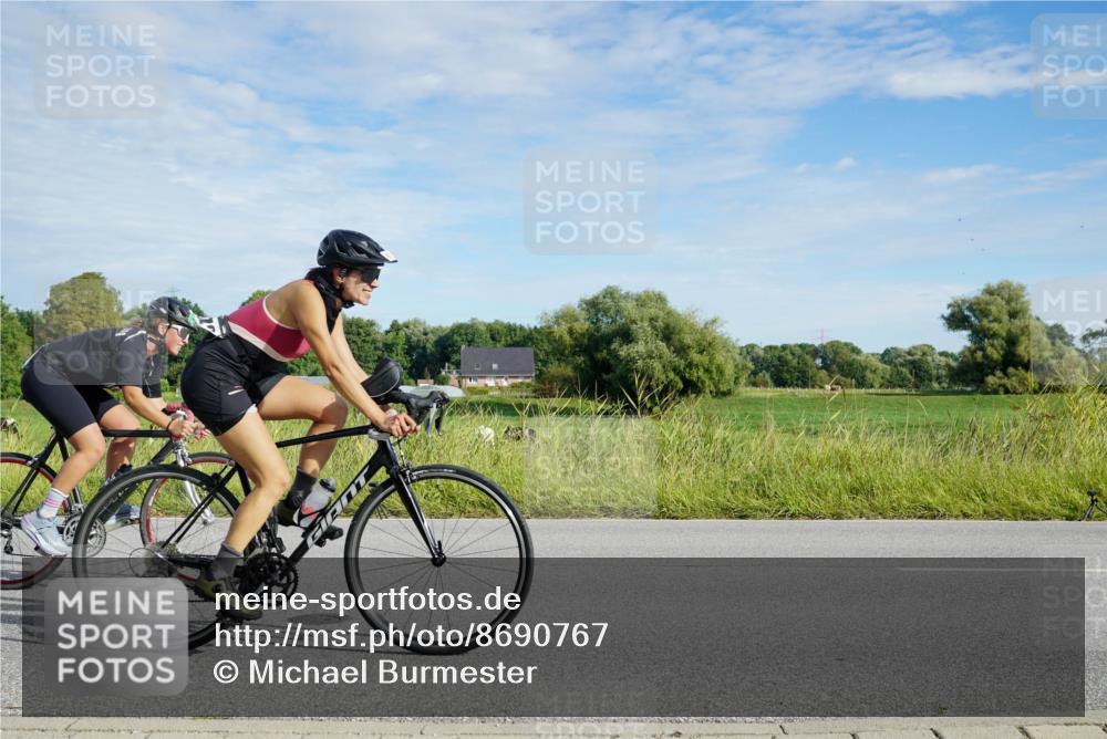 31.08.2025 - Elbe Triathlon Hamburg Michael Burmester http://msf.ph/oto/8690767 31.08.2025 09:46:10 Radfahren 463, 553, 600, 740, 803, 820, 876, 906 meine-sportfotos.de