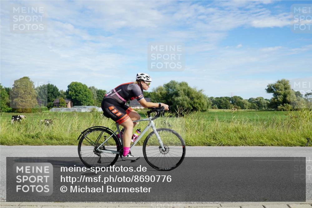 31.08.2025 - Elbe Triathlon Hamburg Michael Burmester http://msf.ph/oto/8690776 31.08.2025 09:46:23 Radfahren 280, 286, 419, 420, 421, 635, 684, 707, 717, 859 meine-sportfotos.de