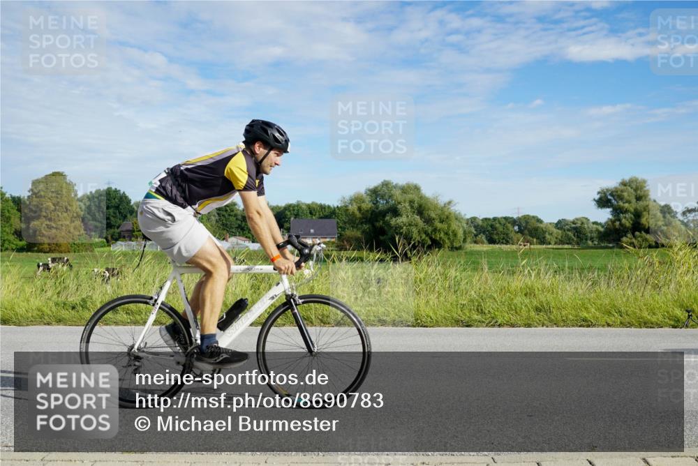 31.08.2025 - Elbe Triathlon Hamburg Michael Burmester http://msf.ph/oto/8690783 31.08.2025 09:46:31 Radfahren 419, 421, 439, 494, 599, 666, 909 meine-sportfotos.de