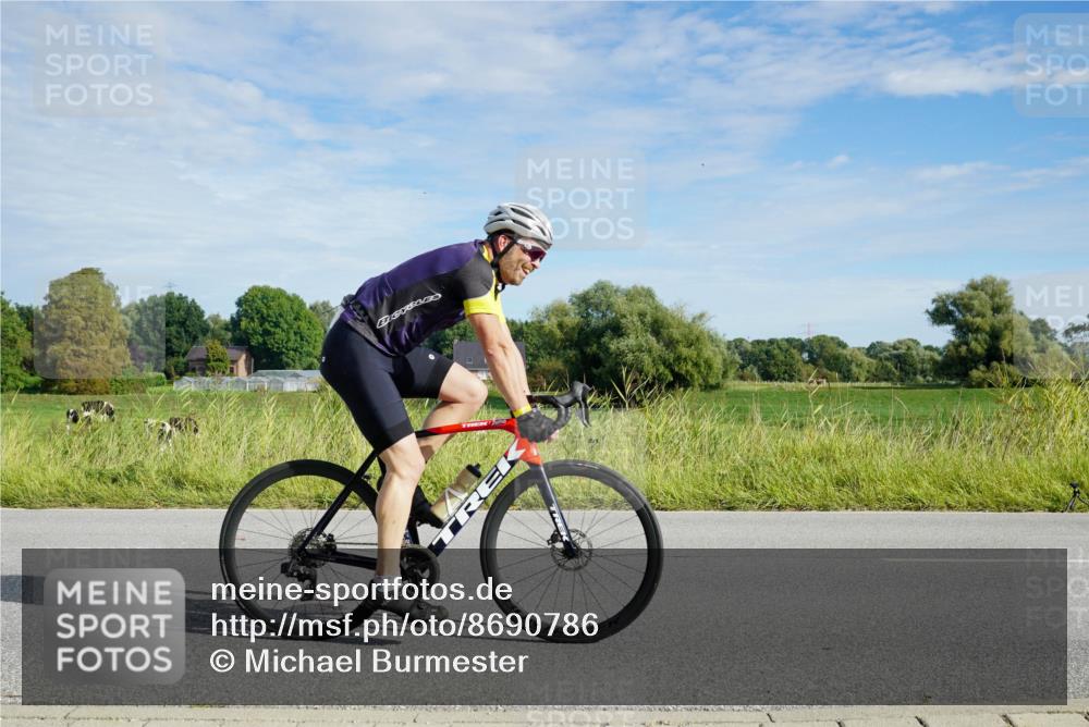 31.08.2025 - Elbe Triathlon Hamburg Michael Burmester http://msf.ph/oto/8690786 31.08.2025 09:46:35 Radfahren 284, 394, 439, 599, 666, 816 meine-sportfotos.de