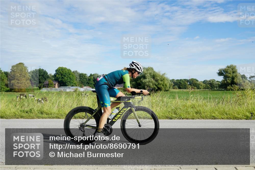 31.08.2025 - Elbe Triathlon Hamburg Michael Burmester http://msf.ph/oto/8690791 31.08.2025 09:46:41 Radfahren 284, 294, 329, 394, 526, 569, 570, 750, 759, 771, 816, 838 meine-sportfotos.de