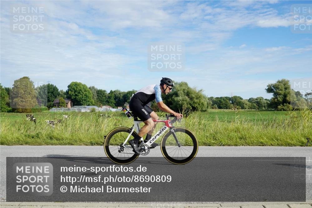 31.08.2025 - Elbe Triathlon Hamburg Michael Burmester http://msf.ph/oto/8690809 31.08.2025 09:47:04 Radfahren 290, 458, 691, 731, 760, 777, 792 meine-sportfotos.de