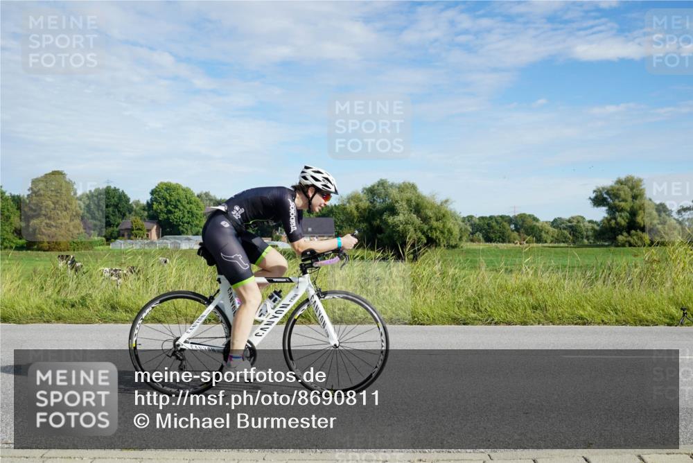 31.08.2025 - Elbe Triathlon Hamburg Michael Burmester http://msf.ph/oto/8690811 31.08.2025 09:47:07 Radfahren 290, 458, 531, 655, 691, 731, 760, 777, 792 meine-sportfotos.de
