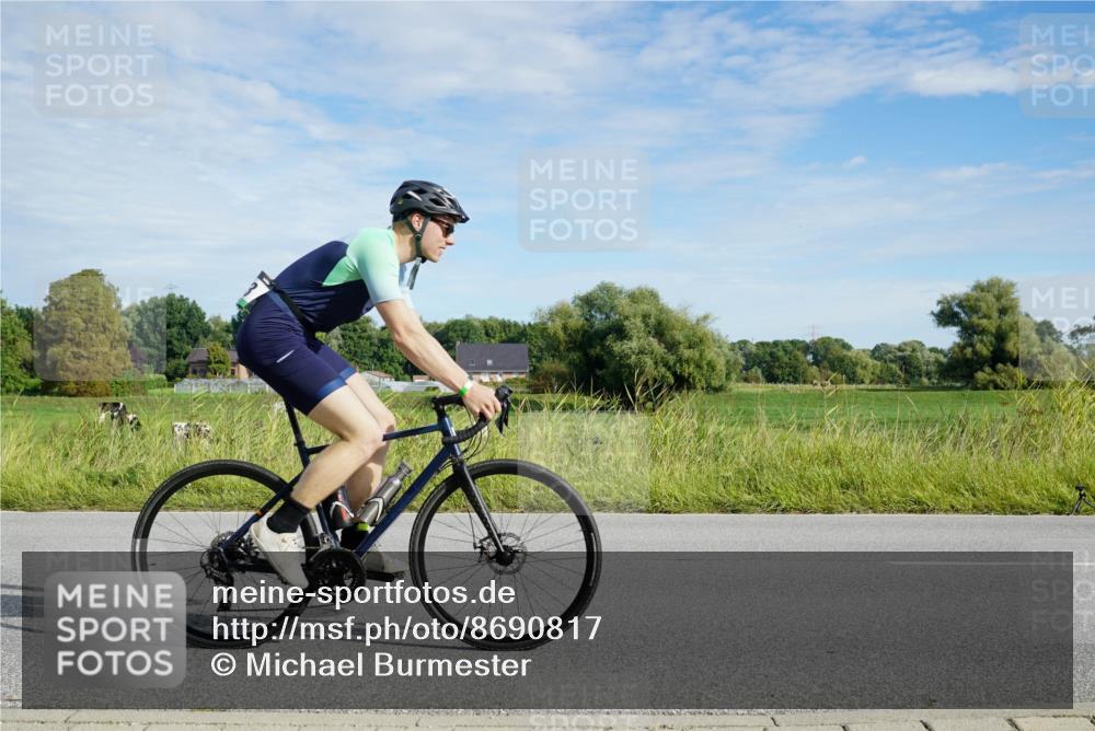 31.08.2025 - Elbe Triathlon Hamburg Michael Burmester http://msf.ph/oto/8690817 31.08.2025 09:47:15 Radfahren 400, 531, 533, 655, 723, 749, 915 meine-sportfotos.de