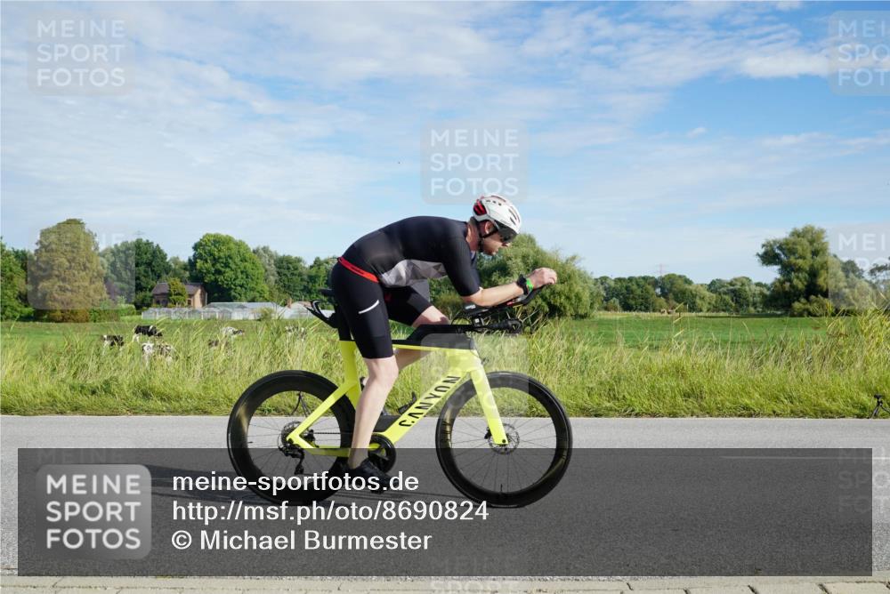 31.08.2025 - Elbe Triathlon Hamburg Michael Burmester http://msf.ph/oto/8690824 31.08.2025 09:47:22 Radfahren 516, 545, 915 meine-sportfotos.de