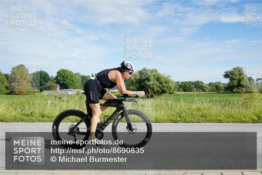 31.08.2025 - Elbe Triathlon Hamburg Michael Burmester http://msf.ph/oto/8690835 31.08.2025 09:47:41 Radfahren 657, 674, 754, 828, 850, 912 meine-sportfotos.de