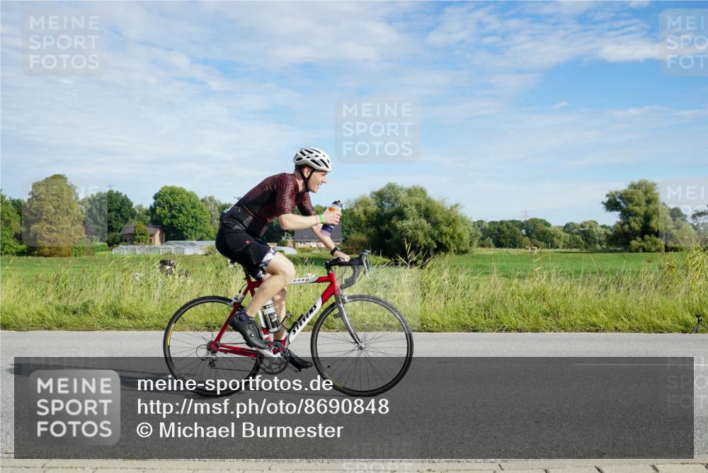 31.08.2025 - Elbe Triathlon Hamburg Michael Burmester http://msf.ph/oto/8690848 31.08.2025 09:47:54 Radfahren 374, 413, 495, 568, 790 meine-sportfotos.de