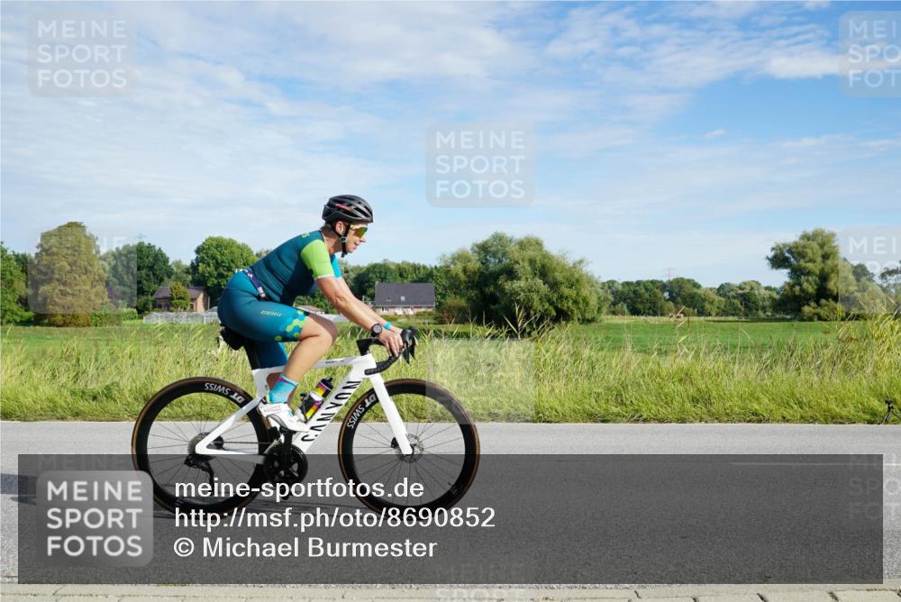 31.08.2025 - Elbe Triathlon Hamburg Michael Burmester http://msf.ph/oto/8690852 31.08.2025 09:48:01 Radfahren 285, 315, 528, 568, 781, 790, 901 meine-sportfotos.de