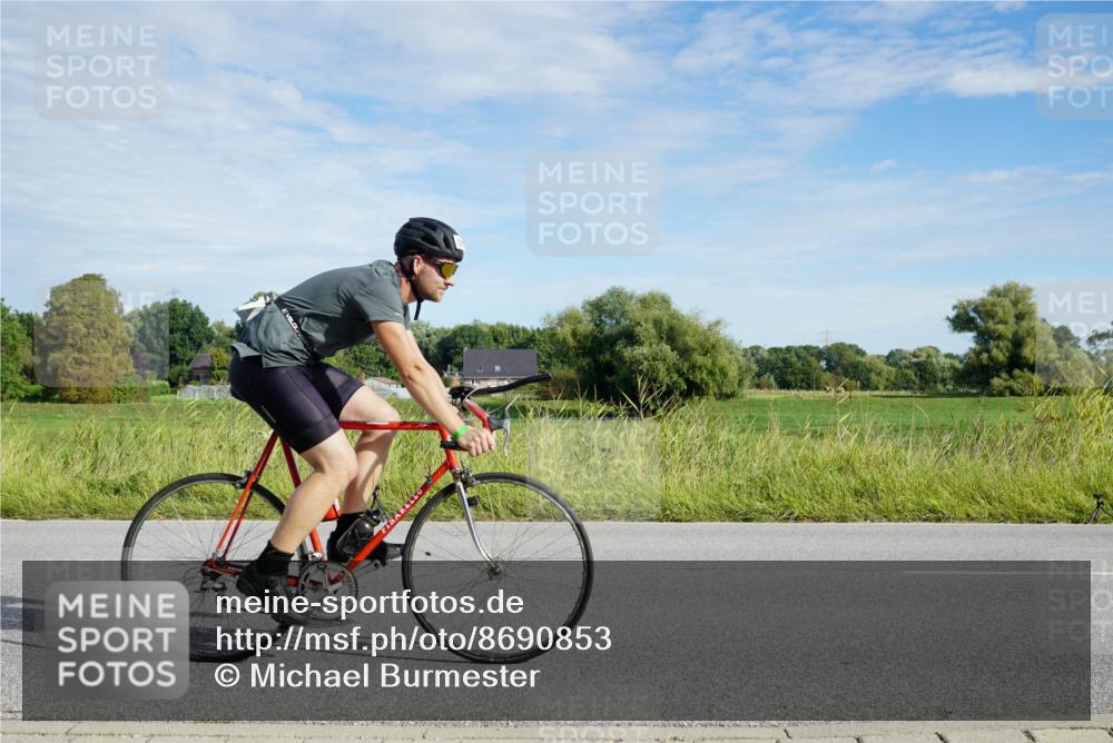 31.08.2025 - Elbe Triathlon Hamburg Michael Burmester http://msf.ph/oto/8690853 31.08.2025 09:48:02 Radfahren 285, 315, 528, 568, 781, 790, 901 meine-sportfotos.de