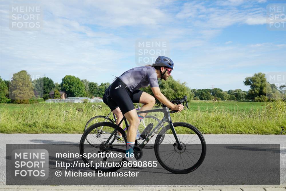 31.08.2025 - Elbe Triathlon Hamburg Michael Burmester http://msf.ph/oto/8690865 31.08.2025 09:48:20 Radfahren 291, 510, 577, 654, 713, 746, 807, 902 meine-sportfotos.de