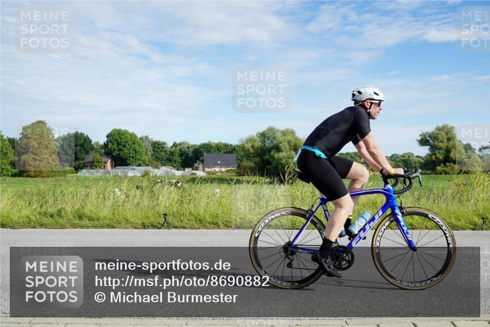 31.08.2025 - Elbe Triathlon Hamburg Michael Burmester http://msf.ph/oto/8690882 31.08.2025 09:48:39 Radfahren 322, 441, 515, 696, 878 meine-sportfotos.de