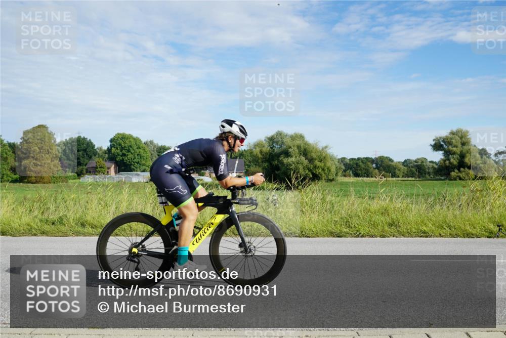 31.08.2025 - Elbe Triathlon Hamburg Michael Burmester http://msf.ph/oto/8690931 31.08.2025 09:49:40 Radfahren 834, 892, 914 meine-sportfotos.de