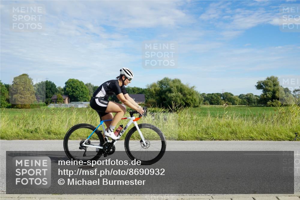 31.08.2025 - Elbe Triathlon Hamburg Michael Burmester http://msf.ph/oto/8690932 31.08.2025 09:49:56 Radfahren 504, 899 meine-sportfotos.de