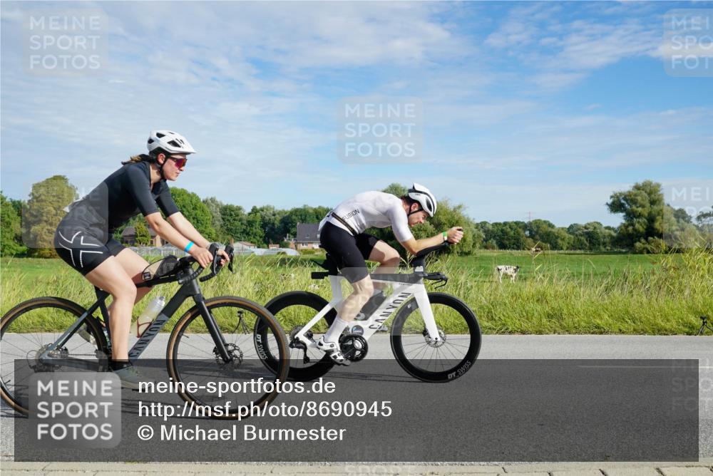 31.08.2025 - Elbe Triathlon Hamburg Michael Burmester http://msf.ph/oto/8690945 31.08.2025 09:50:24 Radfahren 429, 436, 480, 695, 847 meine-sportfotos.de