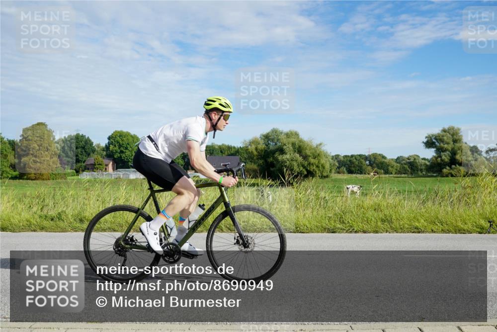 31.08.2025 - Elbe Triathlon Hamburg Michael Burmester http://msf.ph/oto/8690949 31.08.2025 09:50:28 Radfahren 429, 480, 502, 847 meine-sportfotos.de