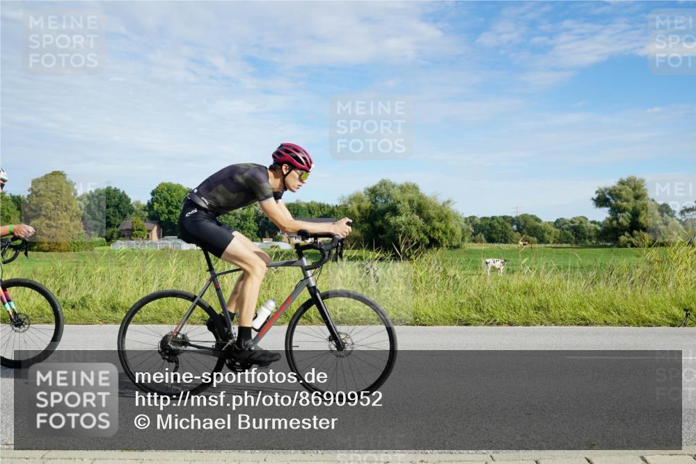 31.08.2025 - Elbe Triathlon Hamburg Michael Burmester http://msf.ph/oto/8690952 31.08.2025 09:50:33 Radfahren 429, 502, 612, 728, 766 meine-sportfotos.de