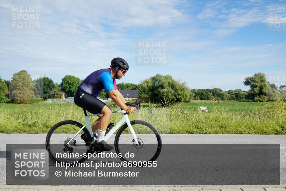 31.08.2025 - Elbe Triathlon Hamburg Michael Burmester http://msf.ph/oto/8690955 31.08.2025 09:50:36 Radfahren 250, 502, 612, 728, 766 meine-sportfotos.de