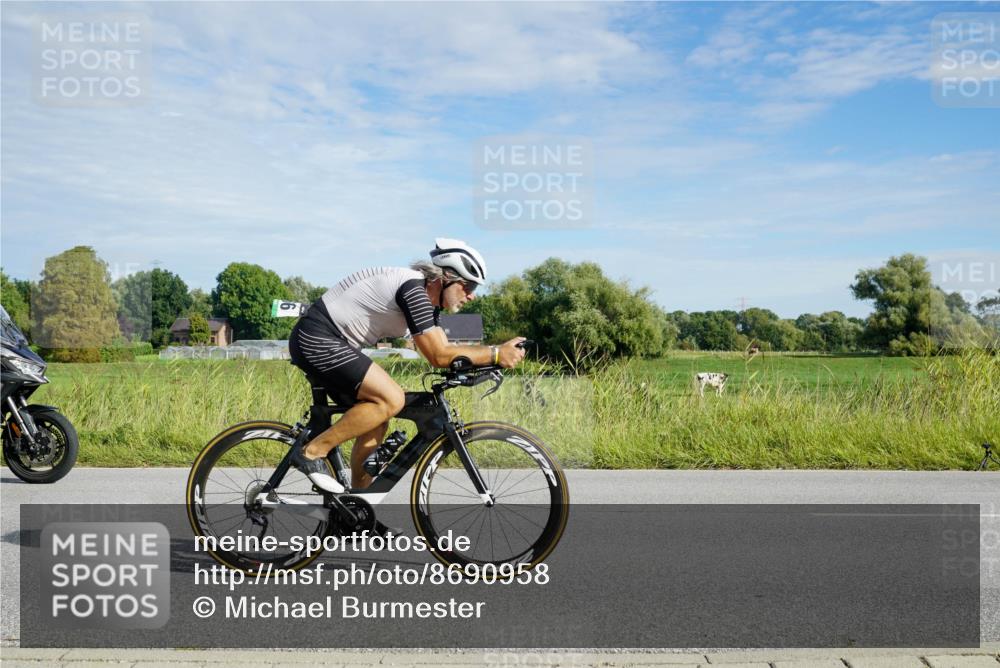 31.08.2025 - Elbe Triathlon Hamburg Michael Burmester http://msf.ph/oto/8690958 31.08.2025 09:50:39 Radfahren 250, 612, 728, 766, 907 meine-sportfotos.de
