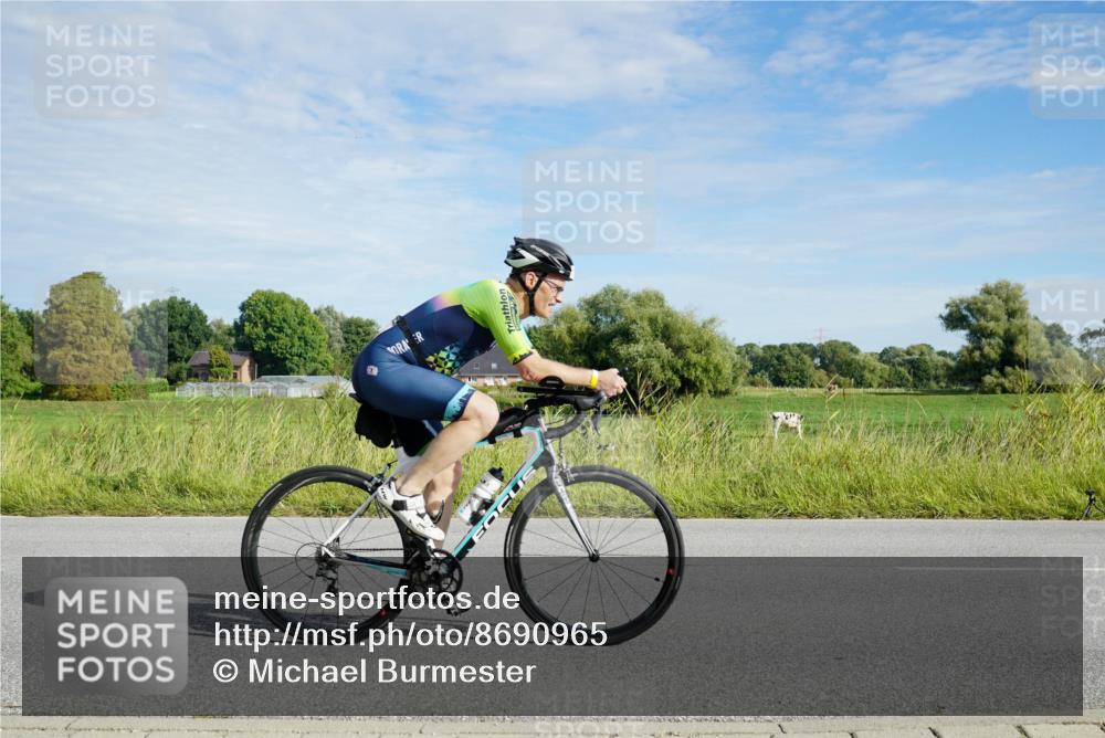 31.08.2025 - Elbe Triathlon Hamburg Michael Burmester http://msf.ph/oto/8690965 31.08.2025 09:50:48 Radfahren 397, 470, 689, 730, 735, 812, 832, 861, 918 meine-sportfotos.de