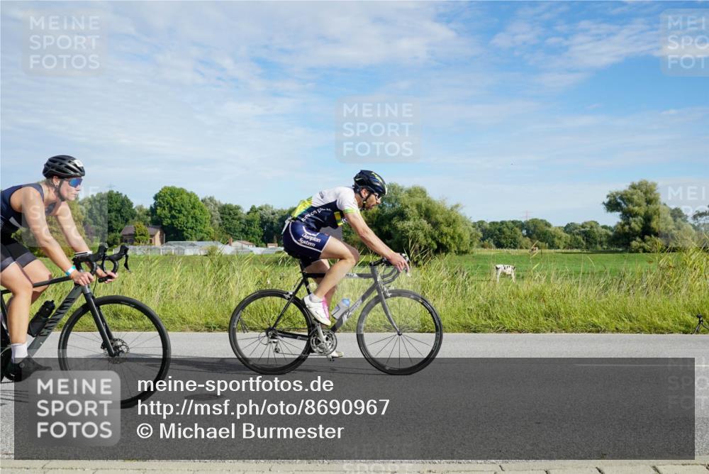 31.08.2025 - Elbe Triathlon Hamburg Michael Burmester http://msf.ph/oto/8690967 31.08.2025 09:50:49 Radfahren 397, 470, 596, 689, 730, 735, 812, 832, 861, 918 meine-sportfotos.de