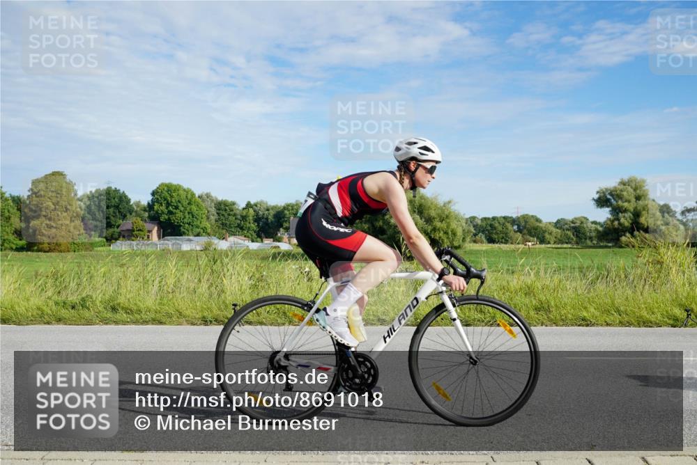 31.08.2025 - Elbe Triathlon Hamburg Michael Burmester http://msf.ph/oto/8691018 31.08.2025 09:51:56 Radfahren 390, 651, 761, 799, 817 meine-sportfotos.de