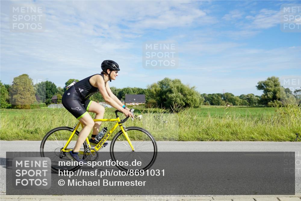 31.08.2025 - Elbe Triathlon Hamburg Michael Burmester http://msf.ph/oto/8691031 31.08.2025 09:52:19 Radfahren 297, 386, 517, 642, 703, 747, 895 meine-sportfotos.de