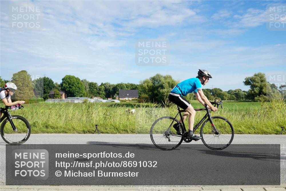31.08.2025 - Elbe Triathlon Hamburg Michael Burmester http://msf.ph/oto/8691032 31.08.2025 09:52:19 Radfahren 297, 386, 517, 642, 703, 747, 895 meine-sportfotos.de