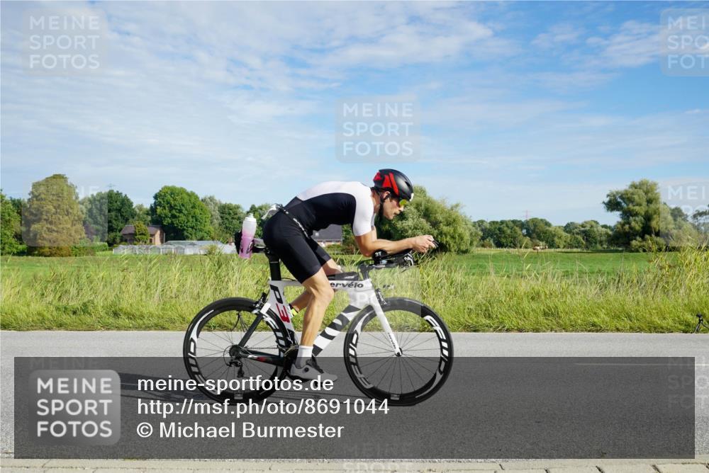 31.08.2025 - Elbe Triathlon Hamburg Michael Burmester http://msf.ph/oto/8691044 31.08.2025 09:52:41 Radfahren 424, 606, 611, 741, 788 meine-sportfotos.de