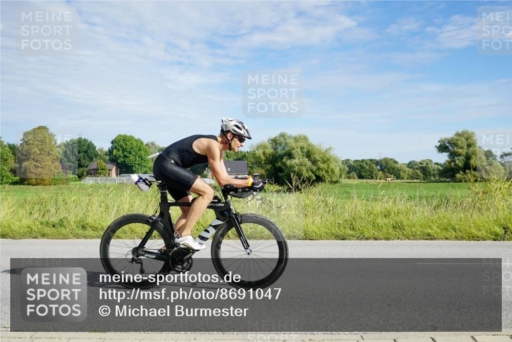 31.08.2025 - Elbe Triathlon Hamburg Michael Burmester http://msf.ph/oto/8691047 31.08.2025 09:52:47 Radfahren 543, 606, 741, 788, 809 meine-sportfotos.de