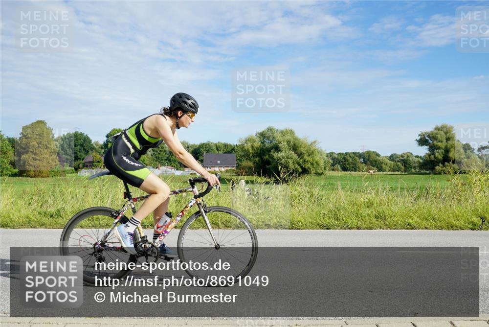 31.08.2025 - Elbe Triathlon Hamburg Michael Burmester http://msf.ph/oto/8691049 31.08.2025 09:52:49 Radfahren 543, 741, 788, 809 meine-sportfotos.de