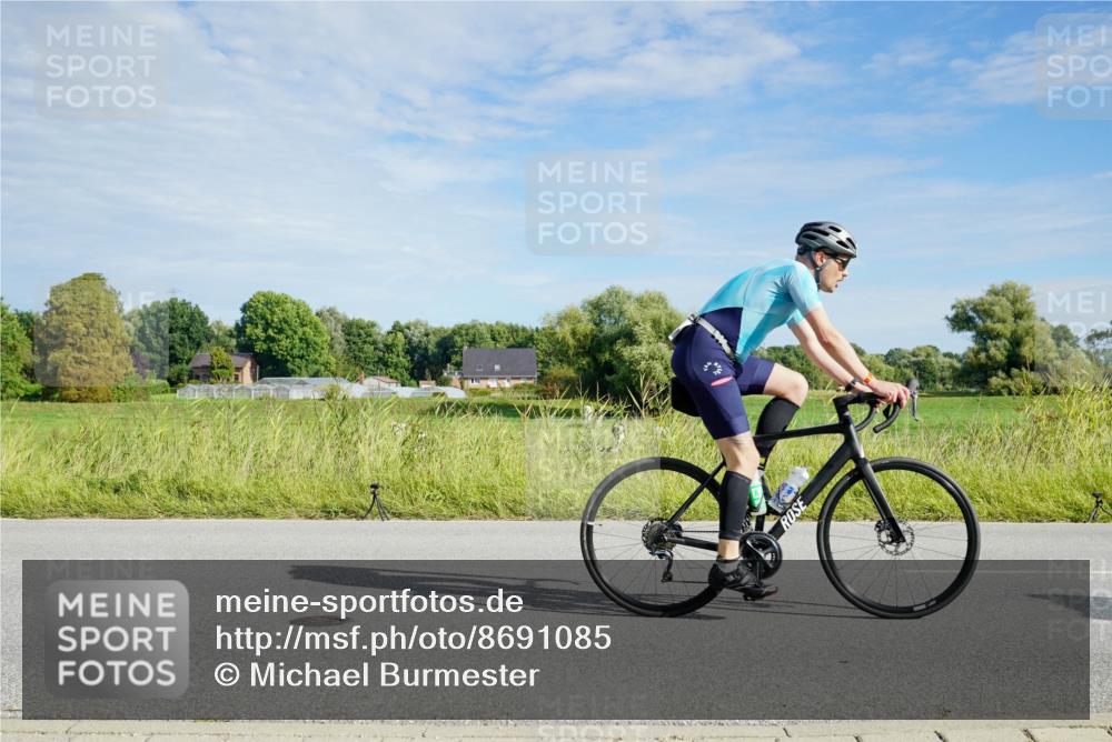31.08.2025 - Elbe Triathlon Hamburg Michael Burmester http://msf.ph/oto/8691085 31.08.2025 09:53:34 Radfahren 391, 481, 524, 549, 574, 639, 724, 768, 922, 925 meine-sportfotos.de