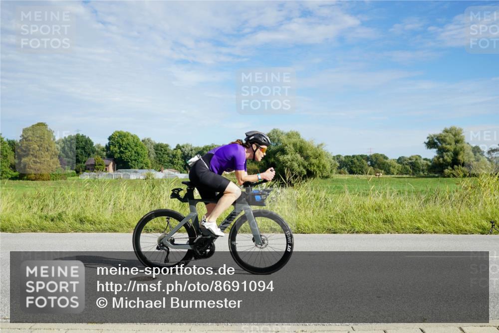 31.08.2025 - Elbe Triathlon Hamburg Michael Burmester http://msf.ph/oto/8691094 31.08.2025 09:53:41 Radfahren 379, 391, 478, 483, 524, 645, 724, 768, 922 meine-sportfotos.de