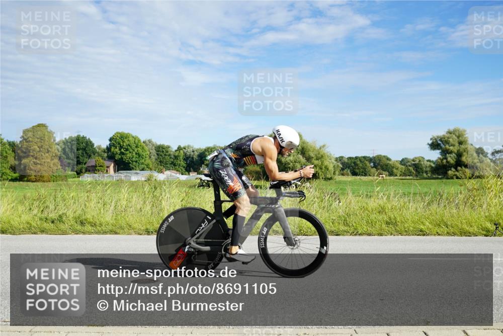 31.08.2025 - Elbe Triathlon Hamburg Michael Burmester http://msf.ph/oto/8691105 31.08.2025 09:54:13 Radfahren 471, 672 meine-sportfotos.de