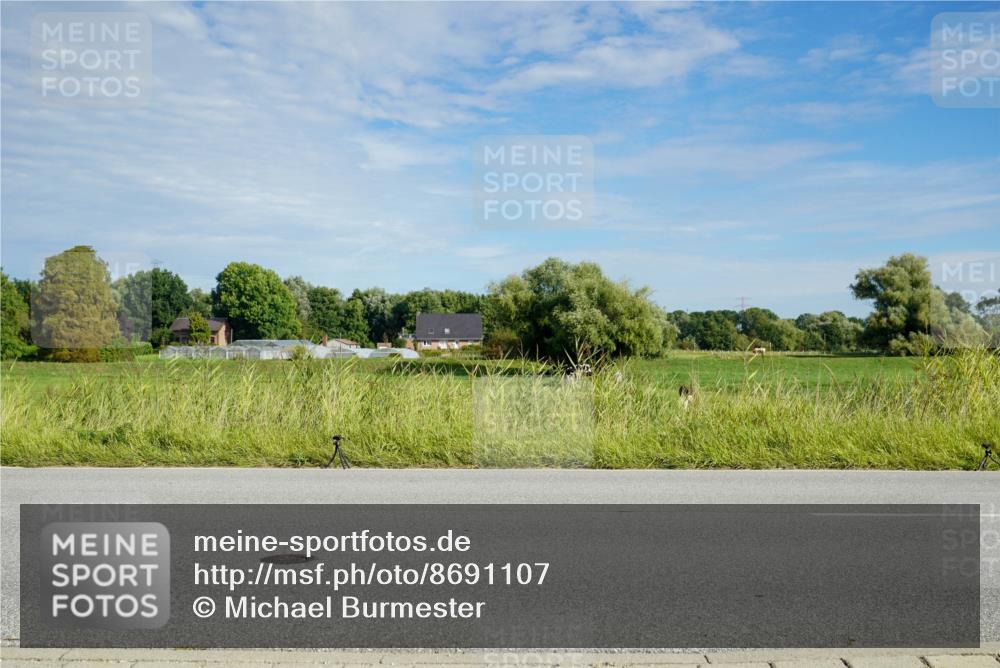 31.08.2025 - Elbe Triathlon Hamburg Michael Burmester http://msf.ph/oto/8691107 31.08.2025 09:54:19 Radfahren 415, 434, 471, 698, 725 meine-sportfotos.de