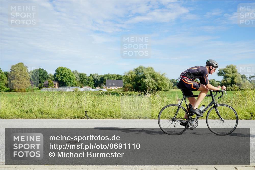 31.08.2025 - Elbe Triathlon Hamburg Michael Burmester http://msf.ph/oto/8691110 31.08.2025 09:54:22 Radfahren 415, 434, 471, 525, 698, 725 meine-sportfotos.de