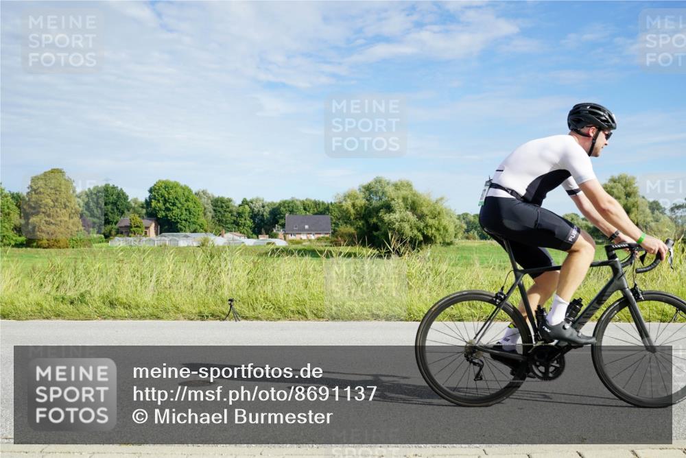 31.08.2025 - Elbe Triathlon Hamburg Michael Burmester http://msf.ph/oto/8691137 31.08.2025 09:54:56 Radfahren 402, 404, 449, 497, 616, 625, 652, 874 meine-sportfotos.de