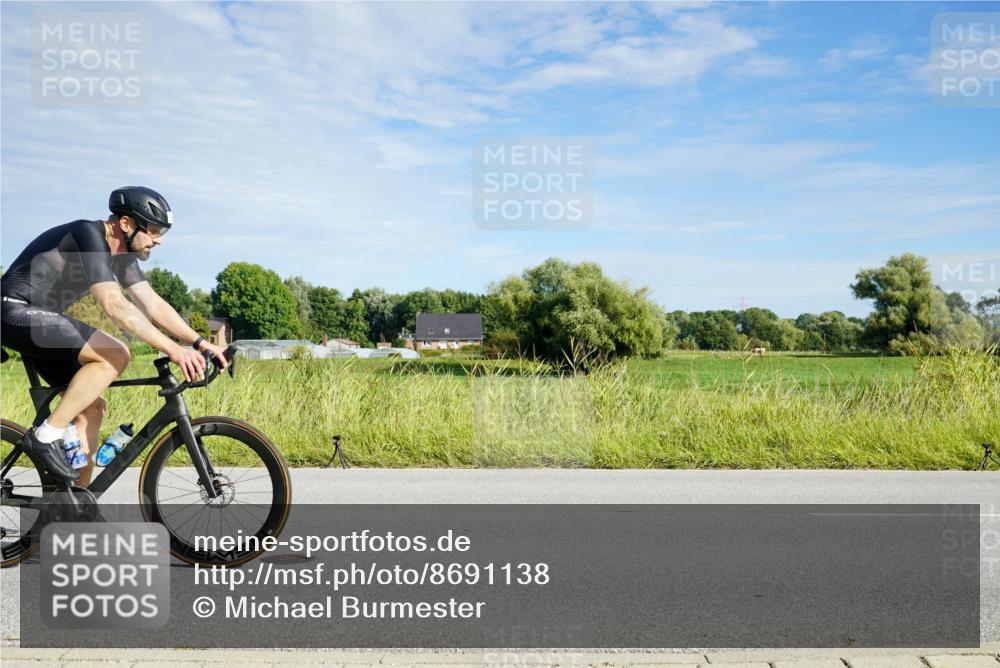 31.08.2025 - Elbe Triathlon Hamburg Michael Burmester http://msf.ph/oto/8691138 31.08.2025 09:54:57 Radfahren 402, 404, 449, 497, 616, 625, 652 meine-sportfotos.de