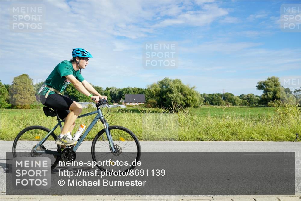 31.08.2025 - Elbe Triathlon Hamburg Michael Burmester http://msf.ph/oto/8691139 31.08.2025 09:54:59 Radfahren 402, 404, 497, 625, 652 meine-sportfotos.de